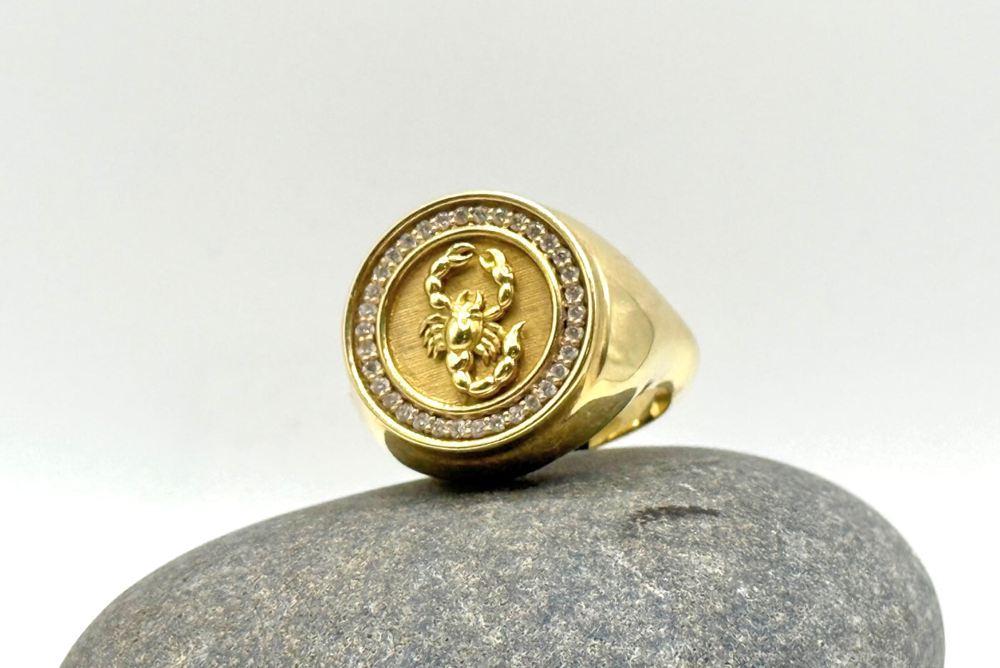 Scorpion Ring - Power Gold