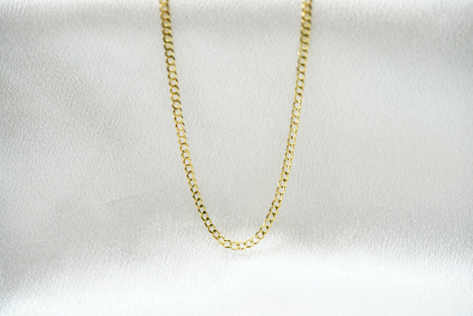 10k Diamond Cut Chain - Delicate & Timeless