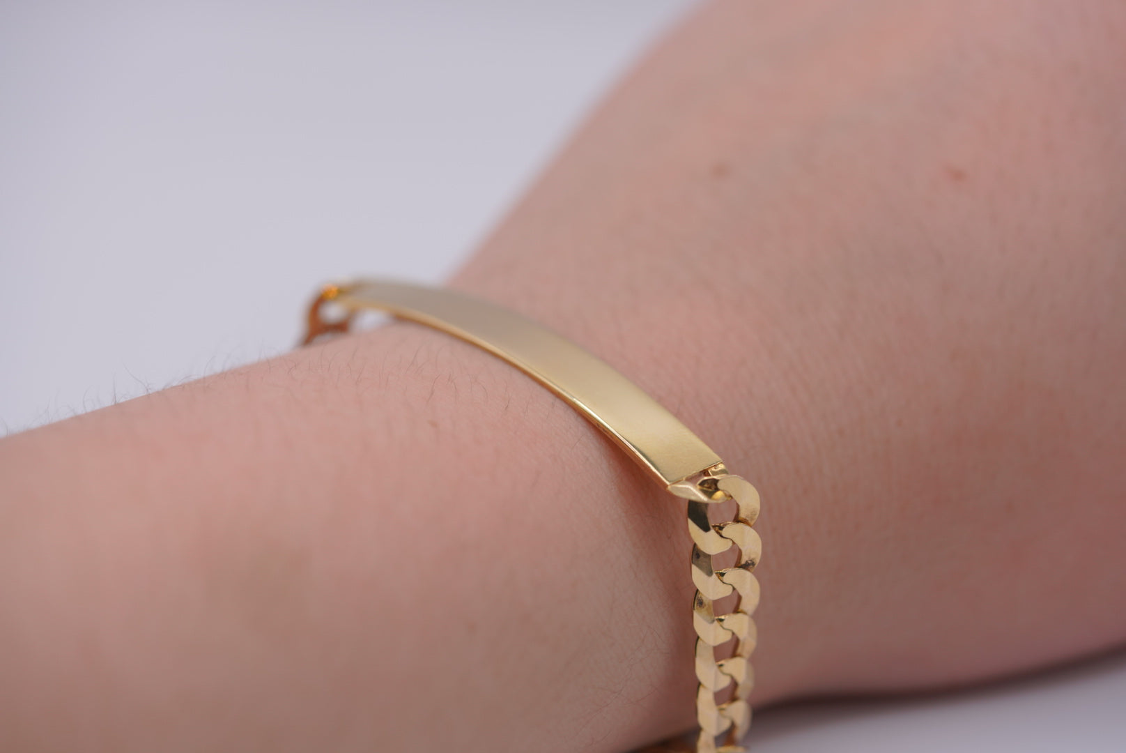 10k Plate Bracelet - Diamond Cut Style