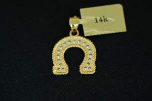 14k 4.3mm Almond Cuban Link Chain with Horseshoe Pendant