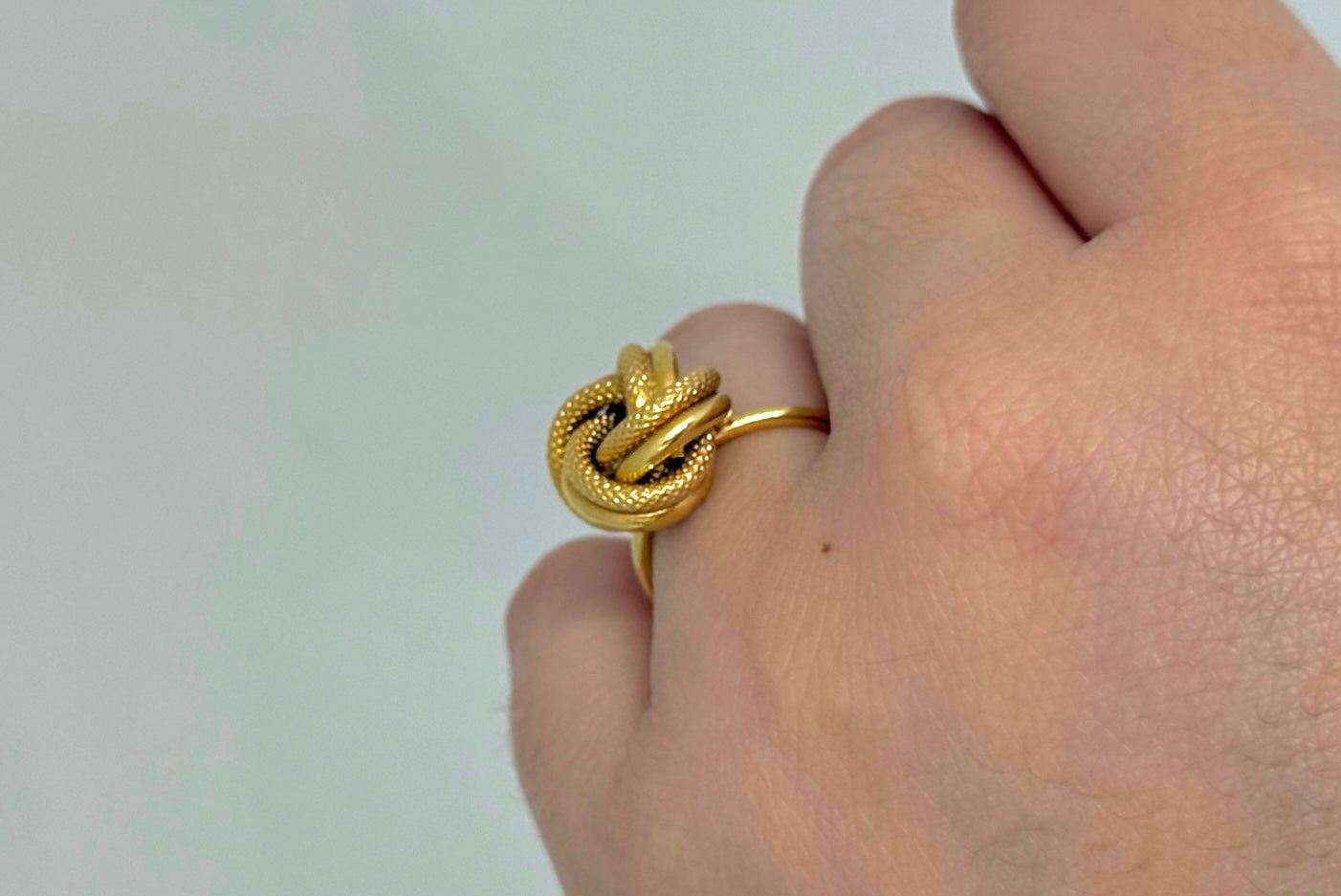 Small Knot Ring - Classic & Delicate