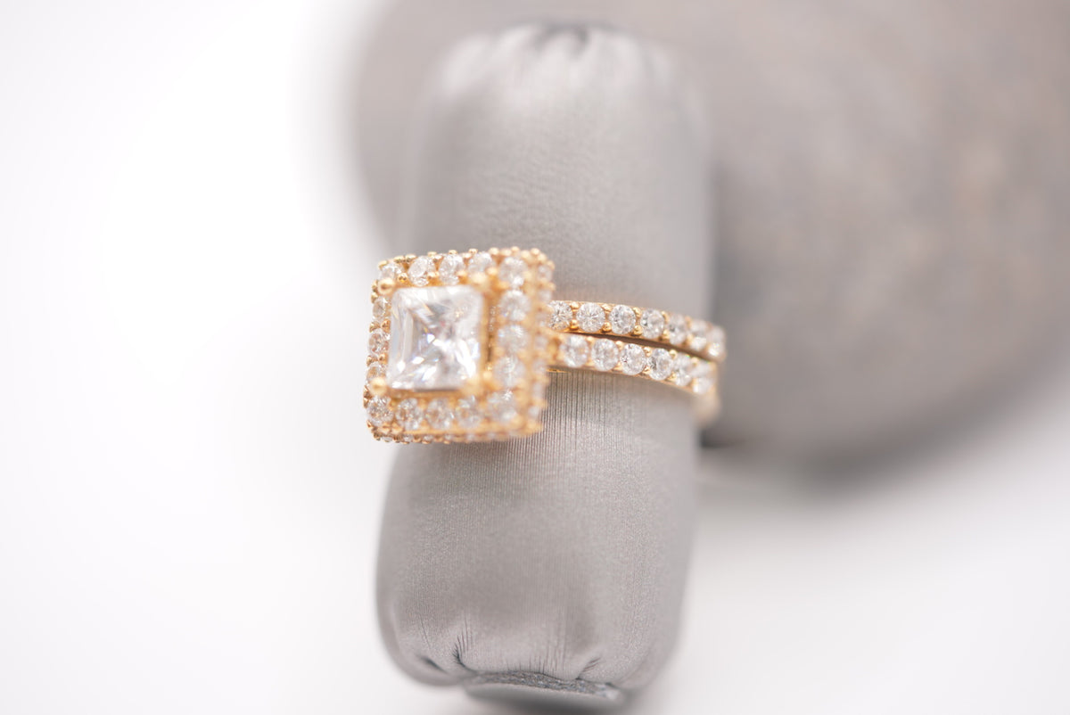 10k Engagement Rings - Duo Queen