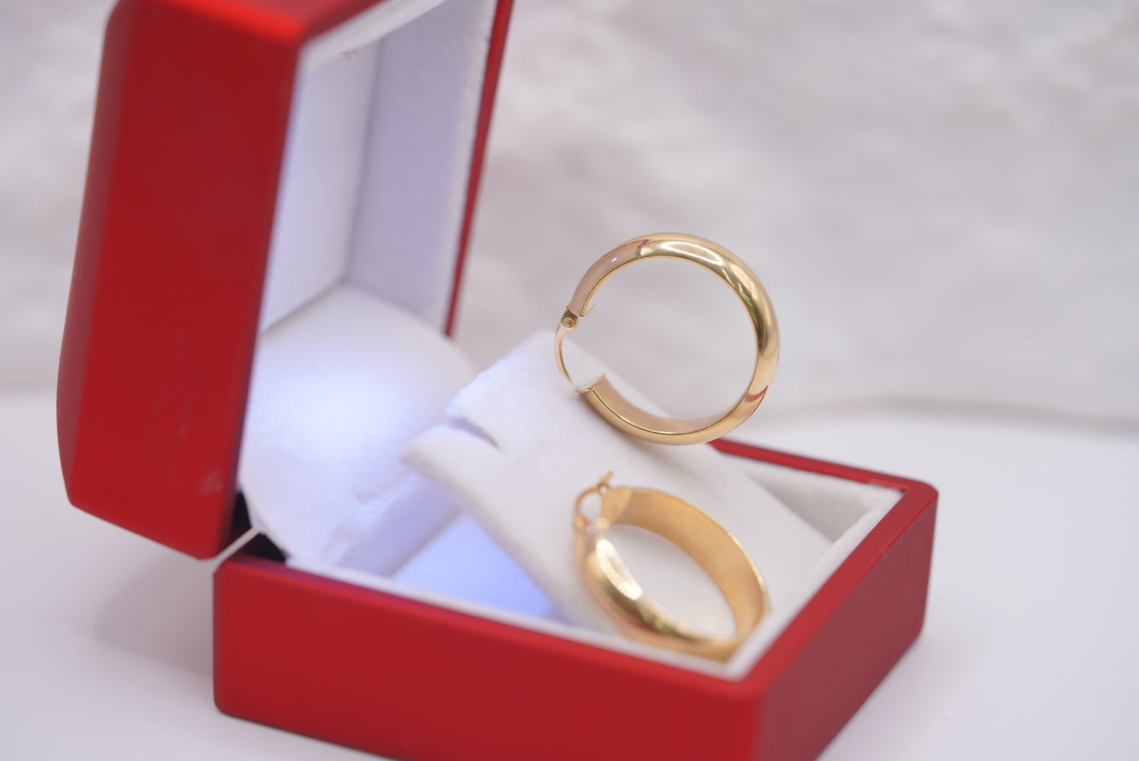 14k Hoop Earrings - Golden Halo