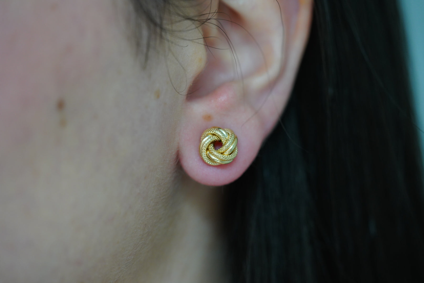 10k Knot Earrings - Eternal Treasure
