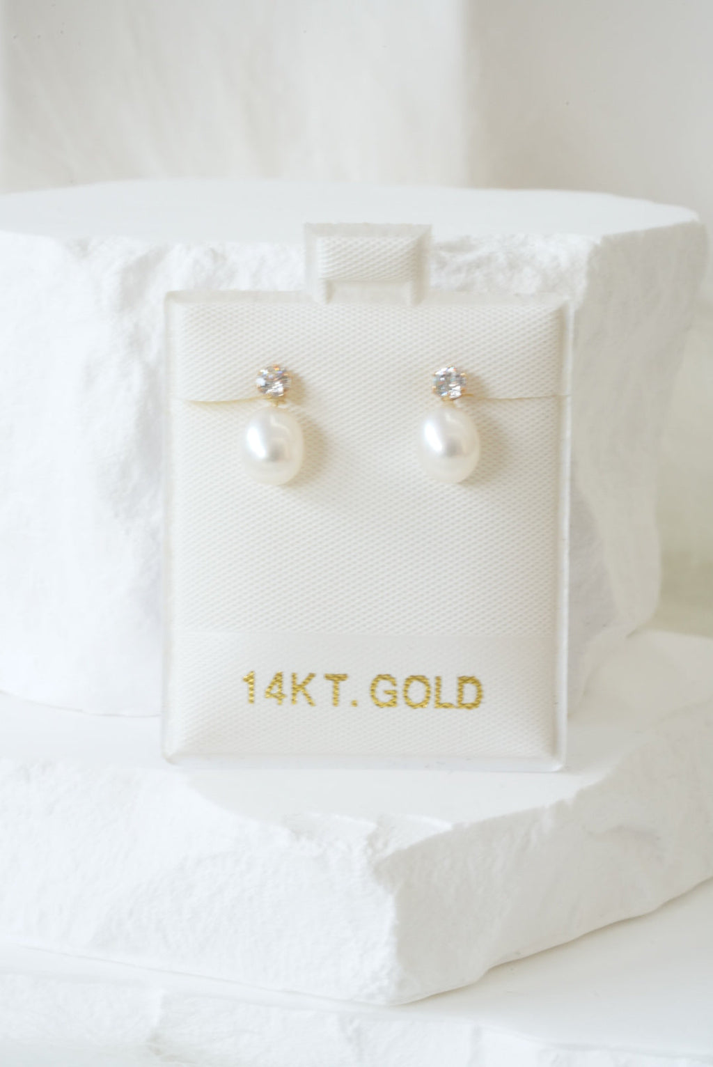 14k Baby Earrings - Pearl Beauty