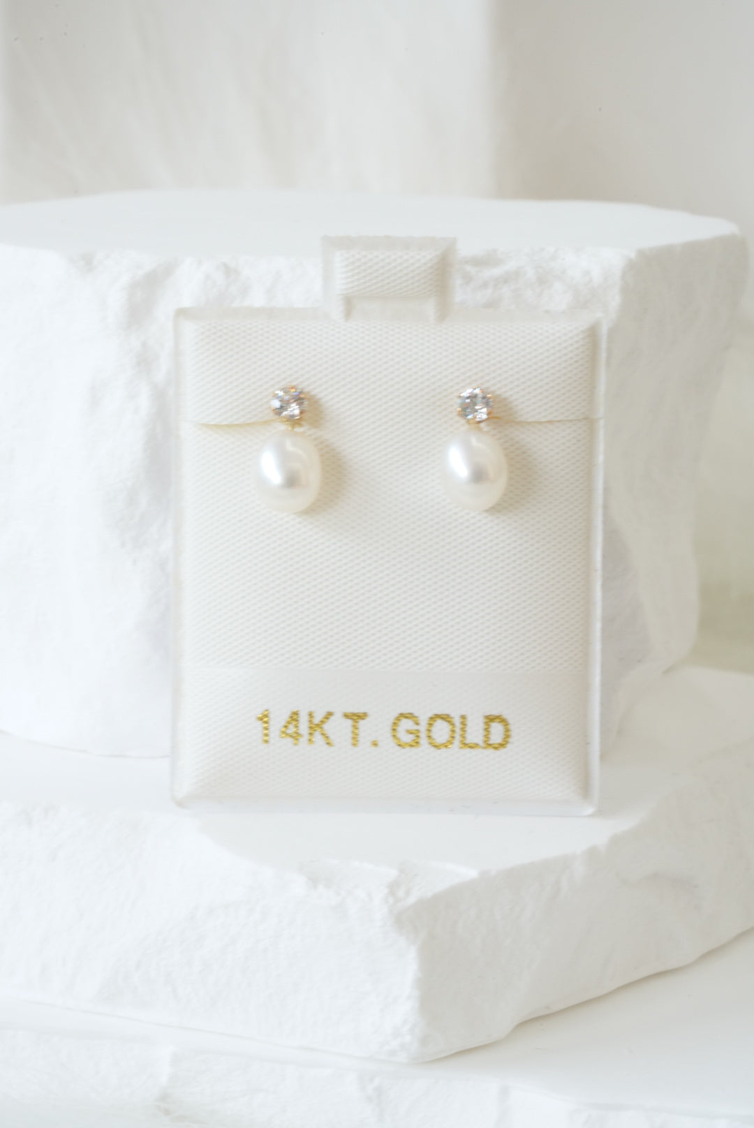 14k Baby Earrings - Pearl Beauty