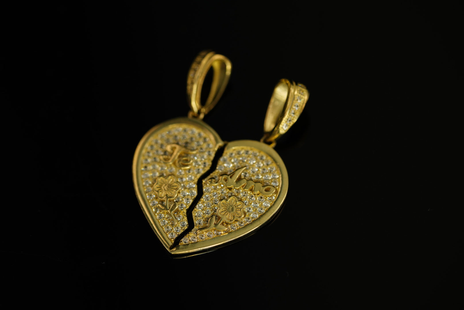 14k Te amo Half Crystal Hearts Pendants