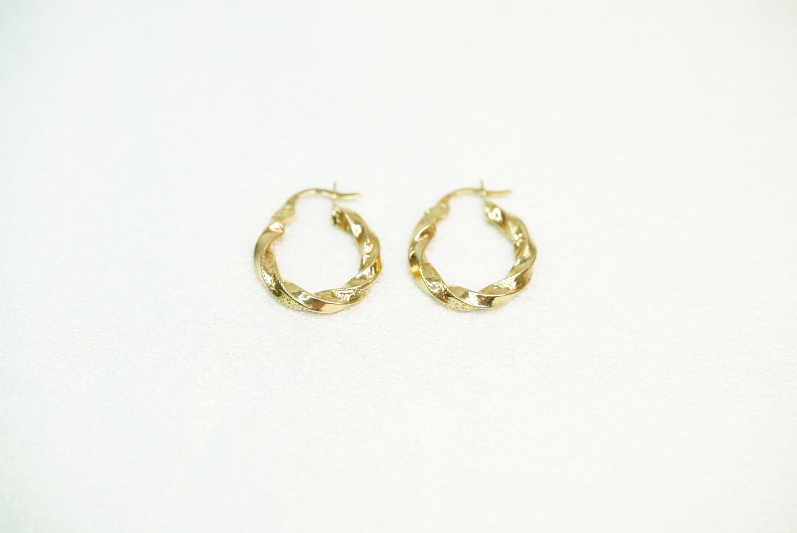 14k Small Abstract Design Hoops