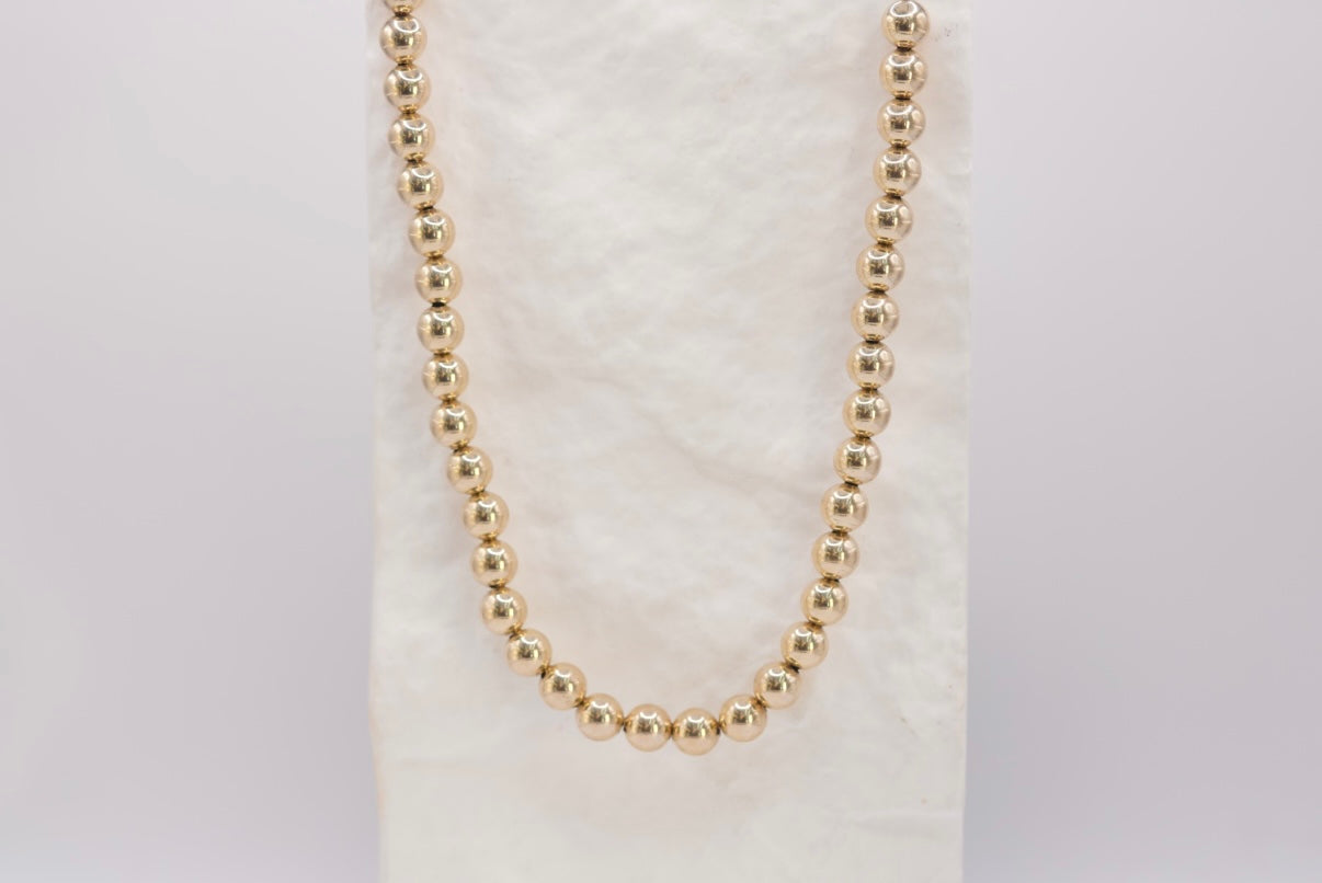 10k Necklace - Elegant Spheres