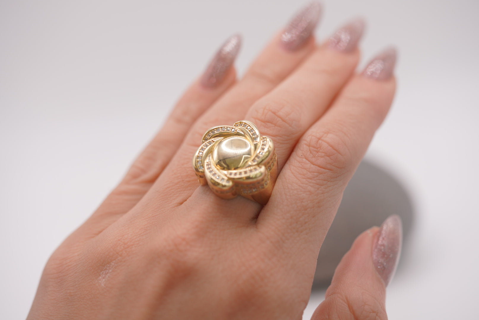 14k Women’s Ring - Unique Flower