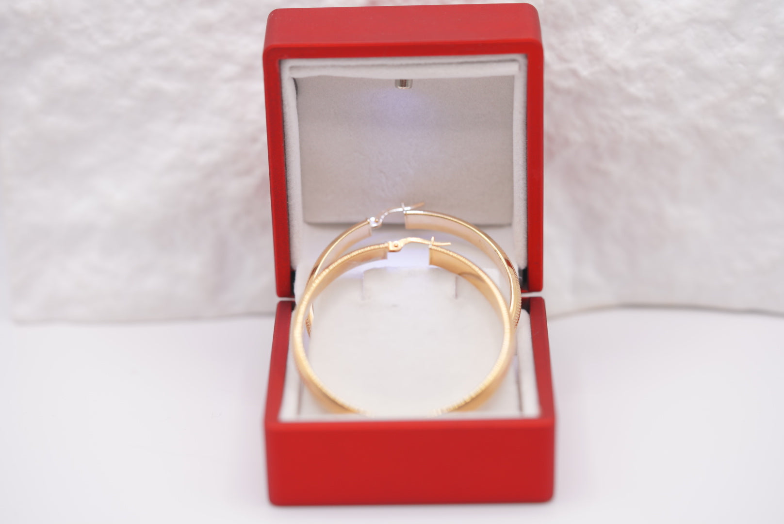 14k Hoop Earrings - Grace Circle