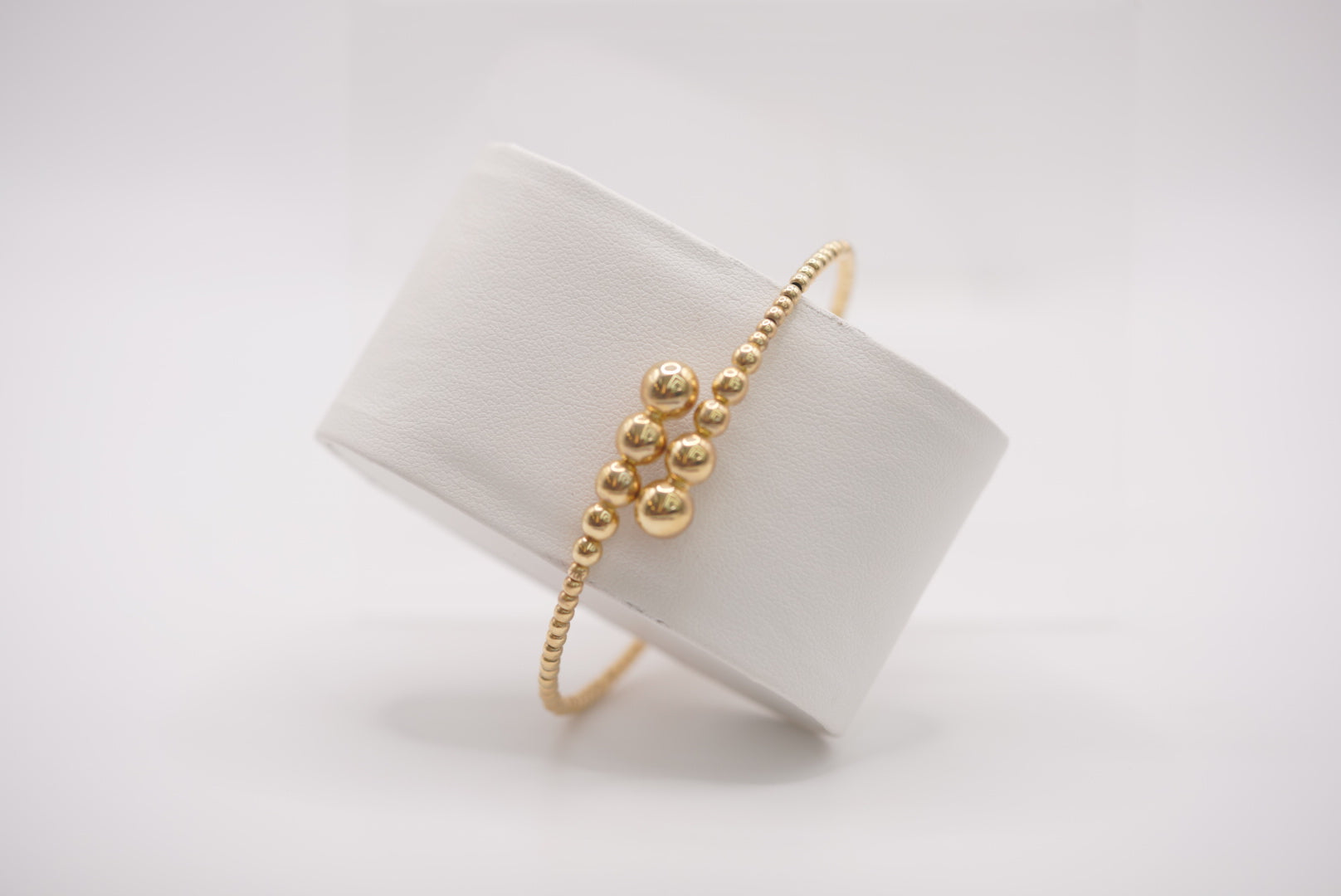 10k Women’s Bracelet - All Spheres