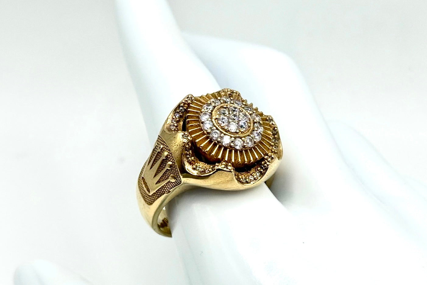 Royalty Ring - Strong Symbol