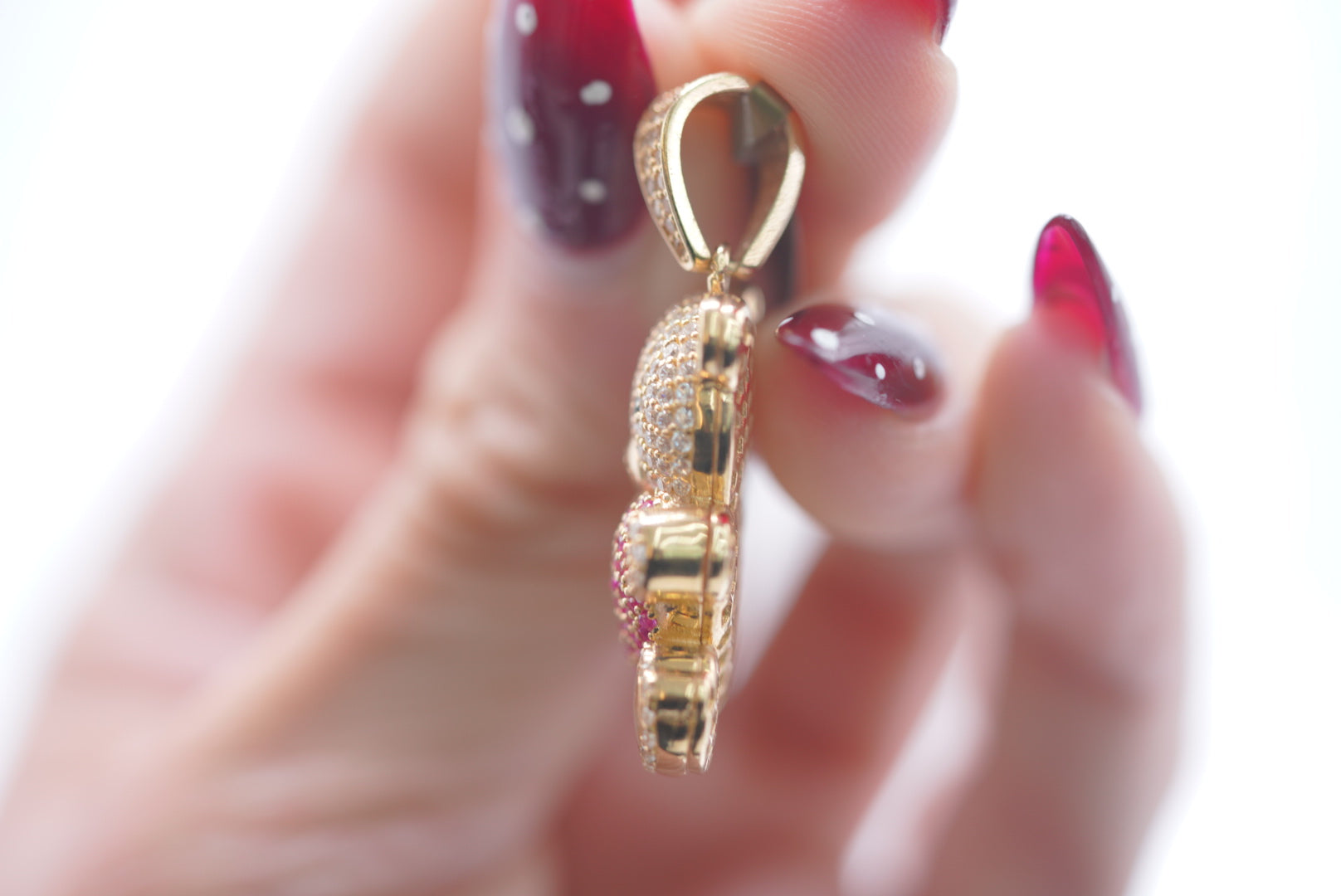 14k Women’s Pendant - Lovely Bear