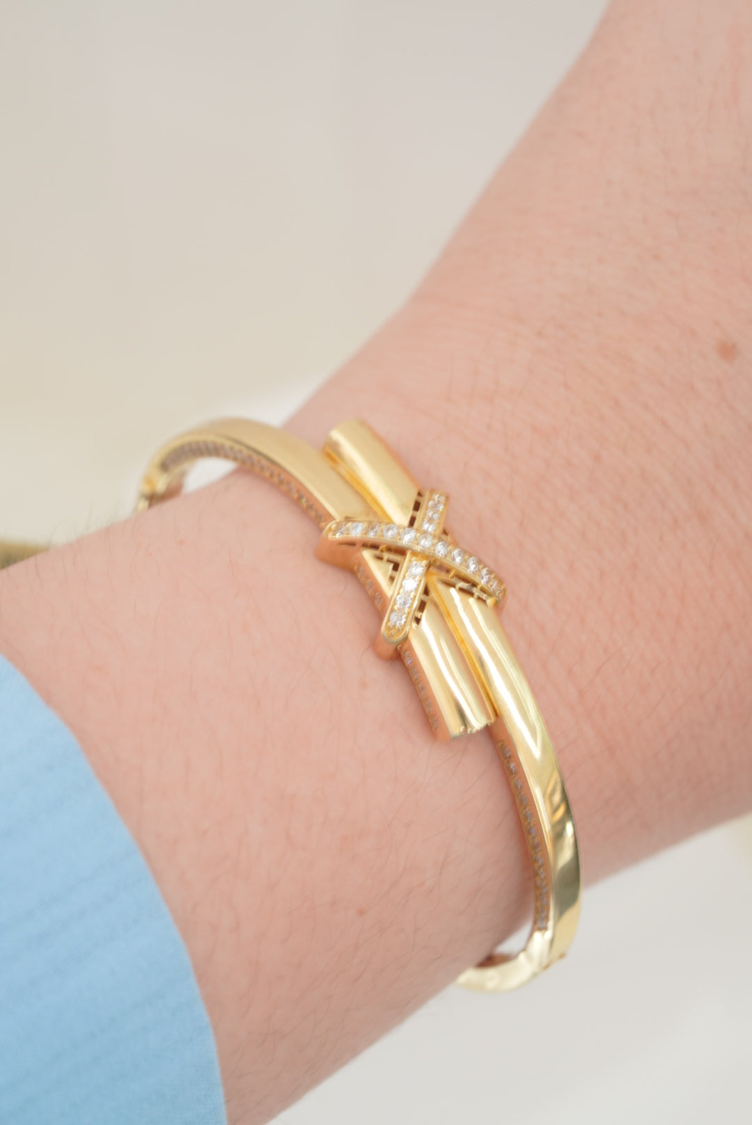 14k Bangle - X Style