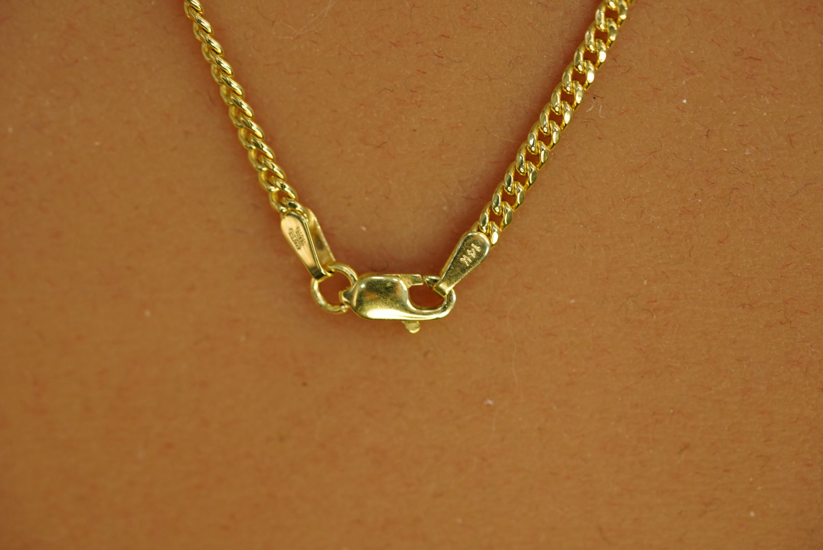 14k 2mm Cuban Link Chain with Crystal Hand