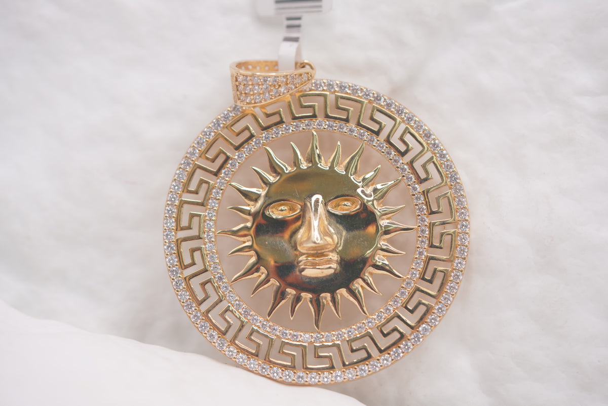 10k Men’s Pendant - Sun is Shining