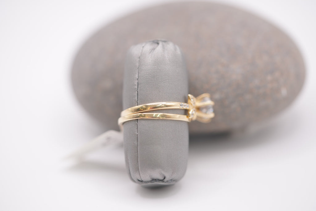 10k Engagement Rings - Duo Love