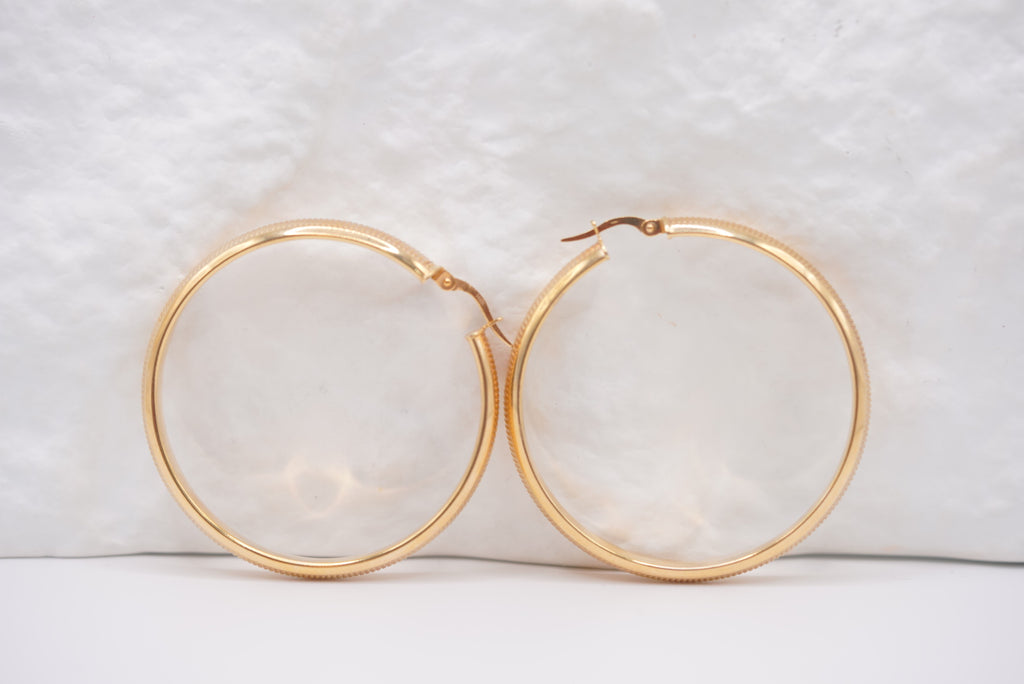 14k Hoop Earrings - Grace Circle