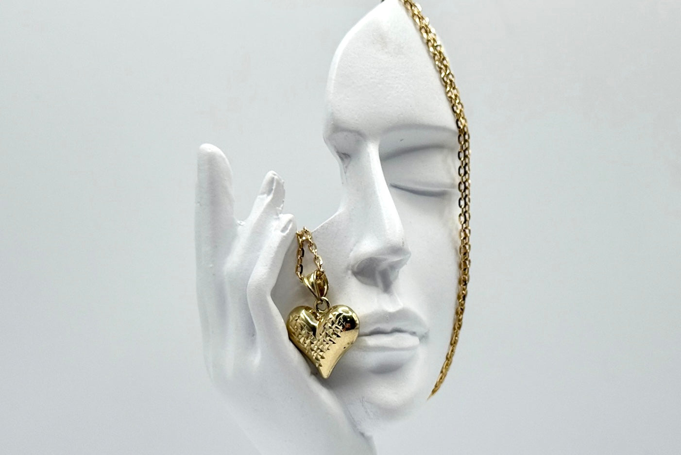 Heart Necklace - Choker Vibes