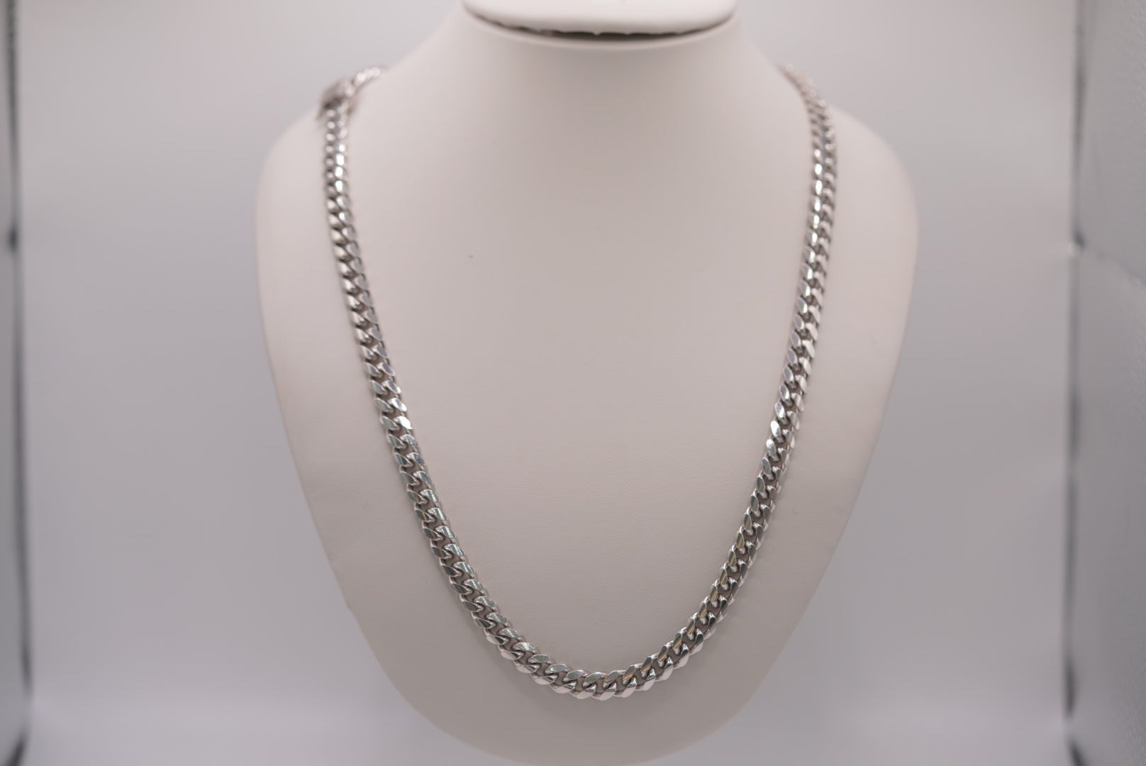 Silver Cuban Link Chain - Classic Style