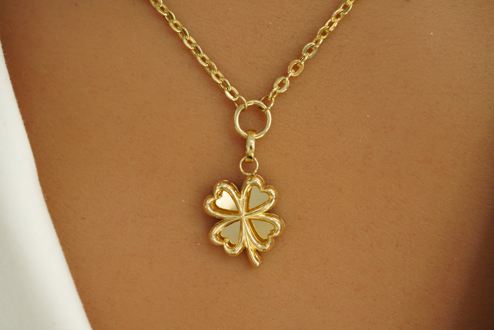 14k Clovers Necklace