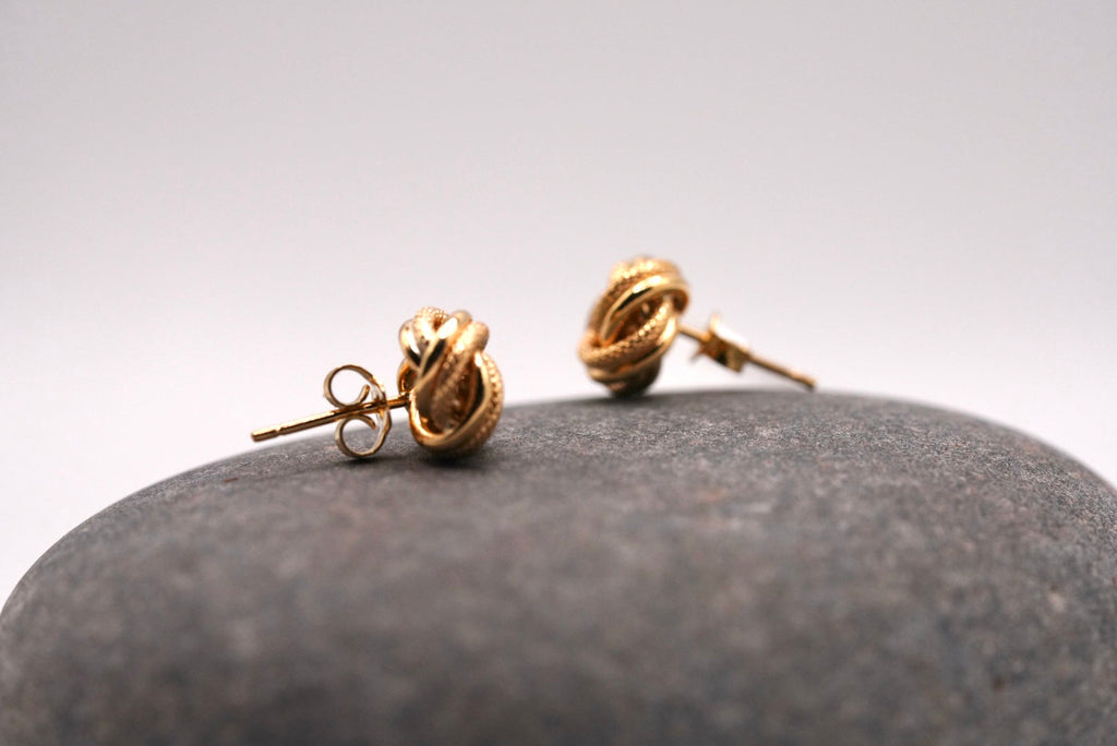 10k Knot Earrings - Eternal Treasure