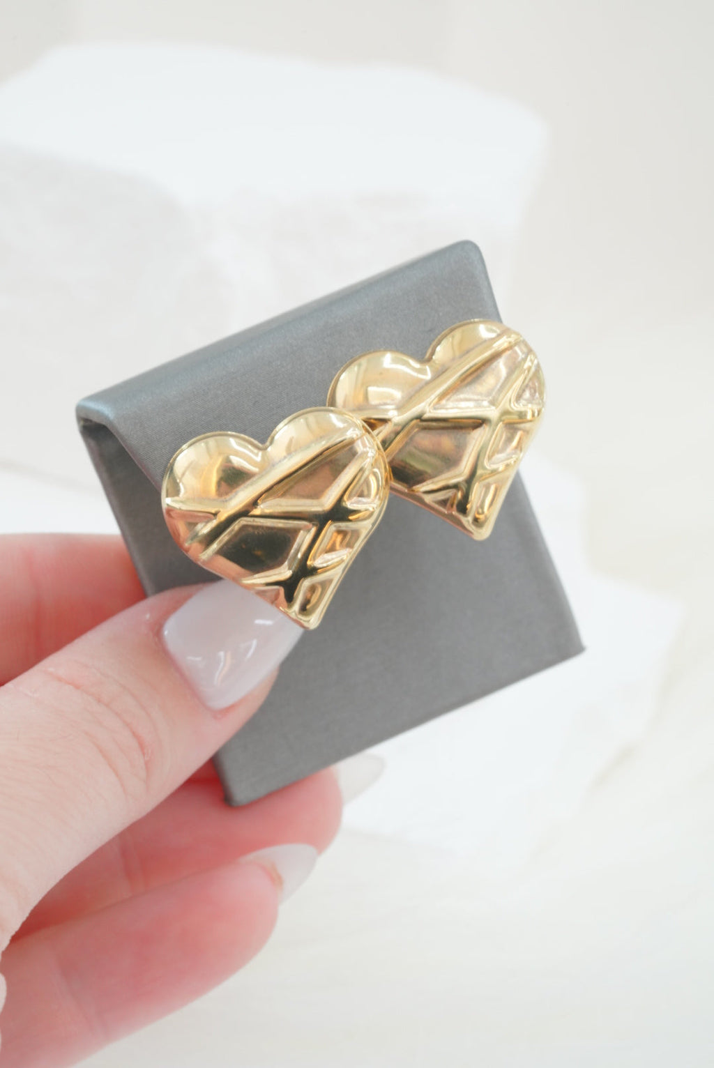 14k Earrings - Lined Heart