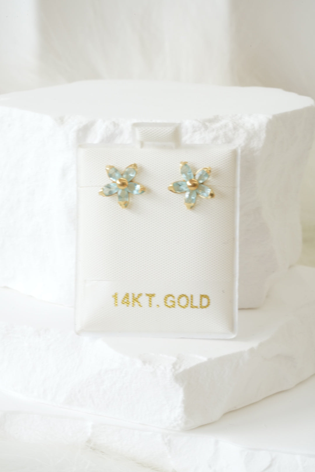14k Baby Earrings - Sweet Flower