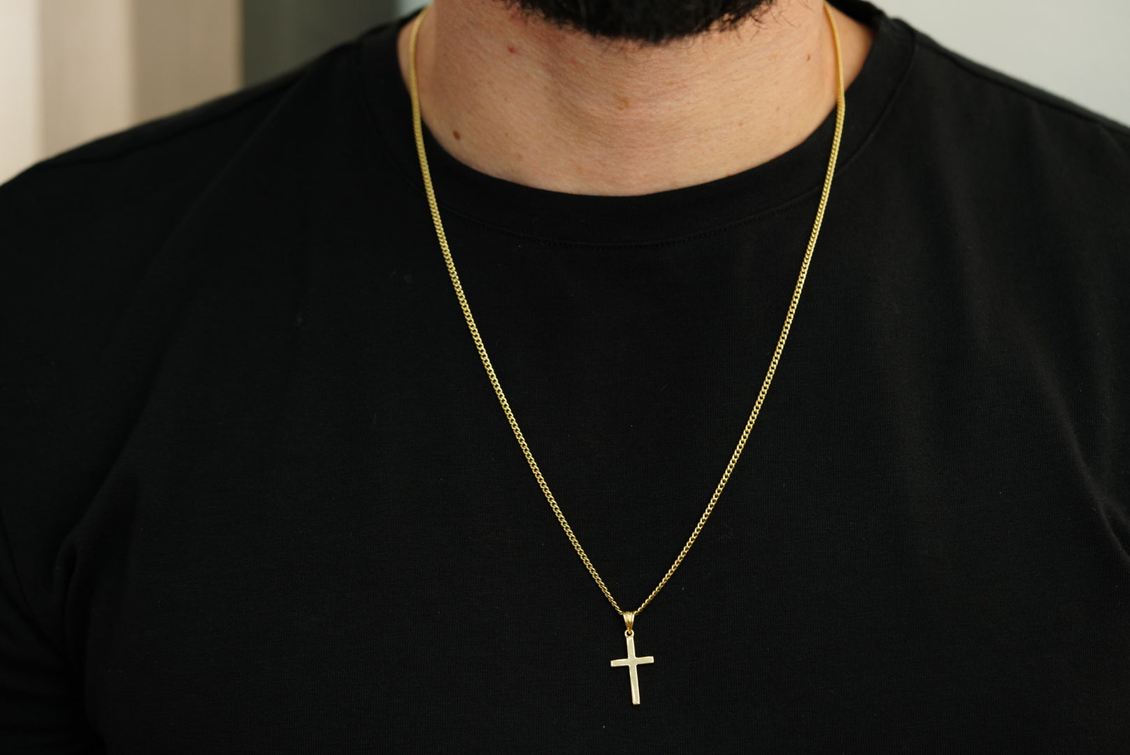 14/10k 2mm Cuban Link with Cross Pendant