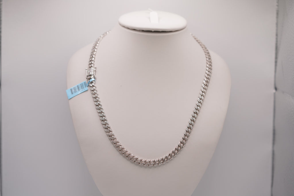 Silver Cuban Link Chain - Trendy Woman