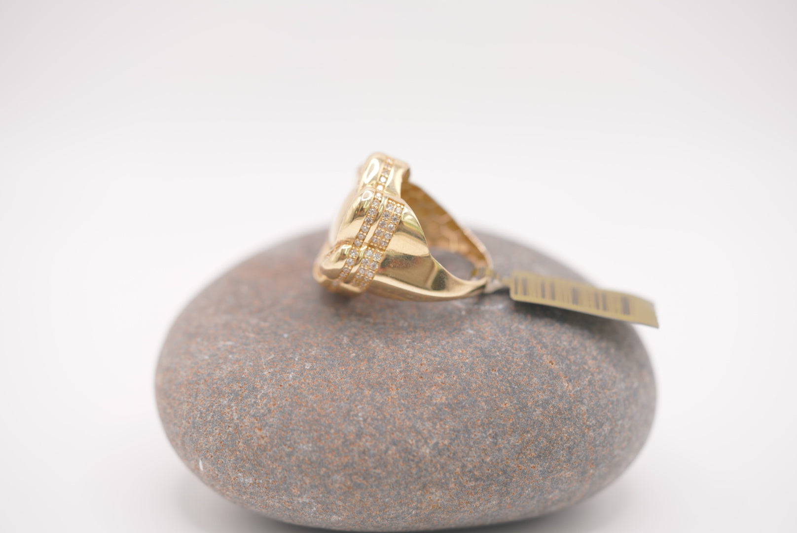 14k Women’s Ring - Unique Flower