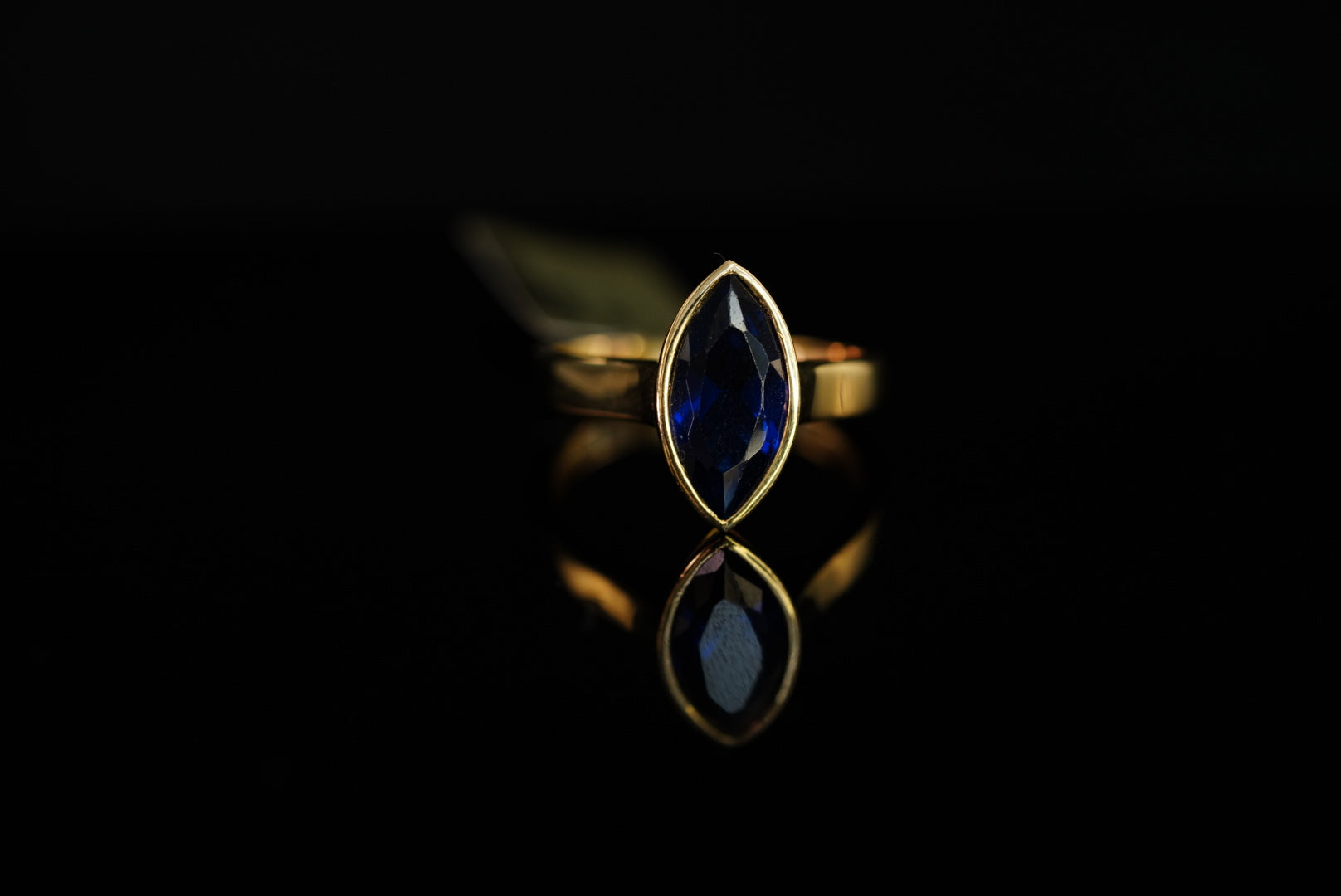 14k Blue Crystal Oval Ring