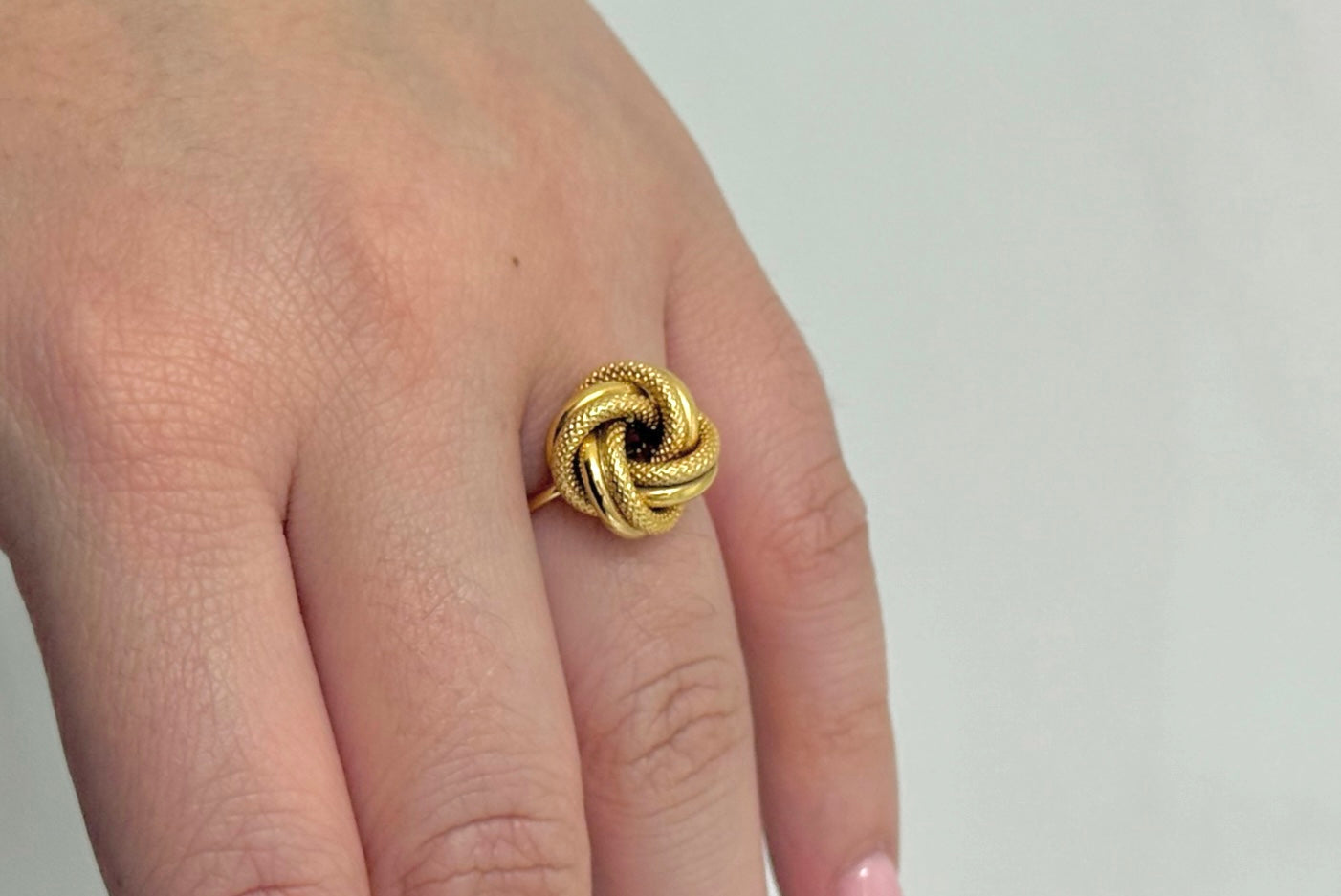 Knot Ring - Classic & Timeless
