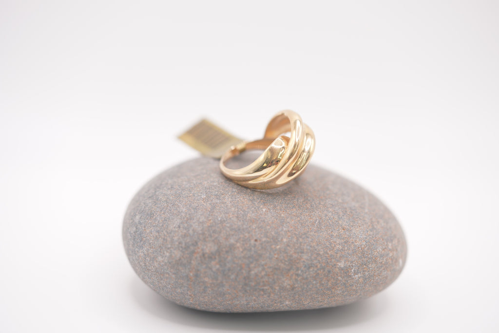 14k Women’s Ring - Classic Elegance