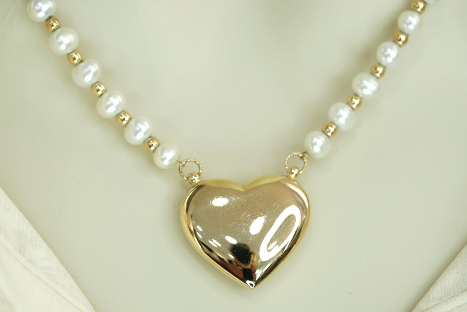 14k Pearls Heart Necklace