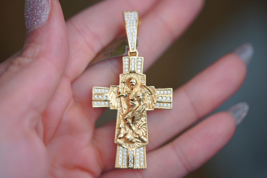 14k Pendant - Shiny Cross