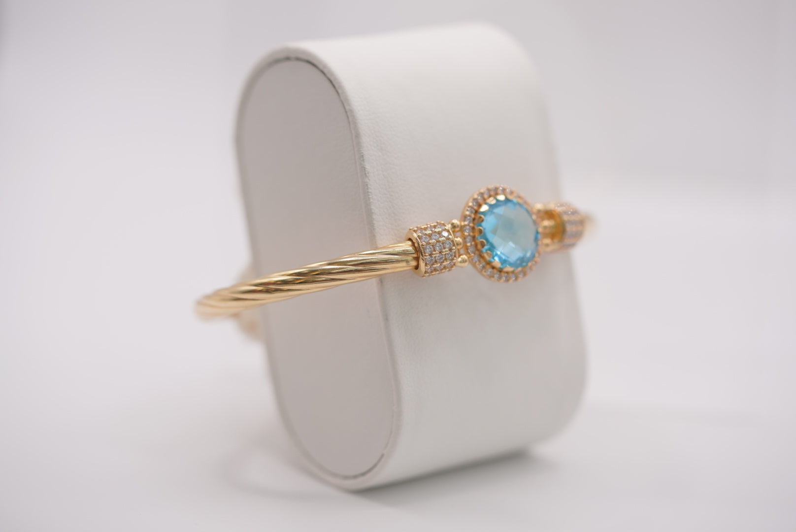 14k Women’s Bracelet - Blue Shine