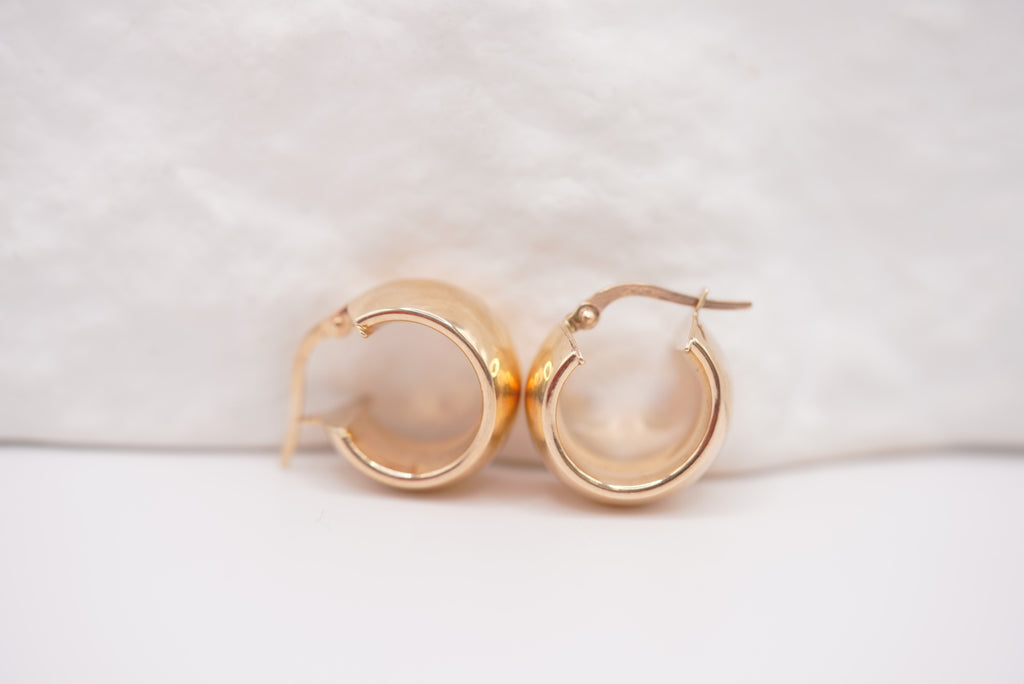 14k Hoop Earrings - Timeless Glow