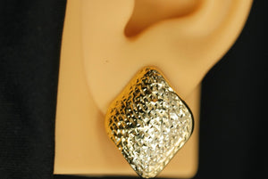 14k Oval Earrings