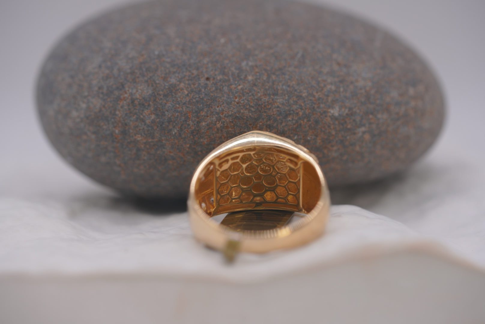 14k Men’s Ring - Eternal Valor