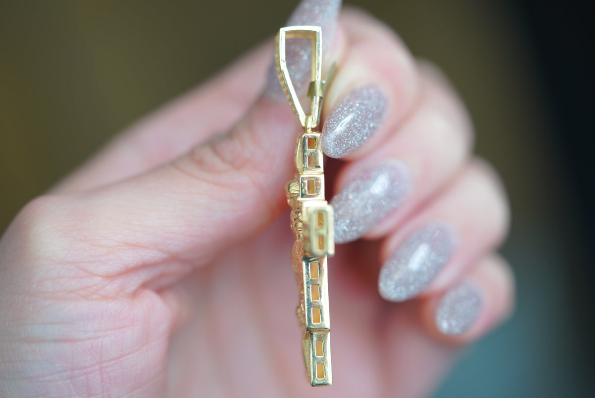 14k Pendant - Shiny Cross
