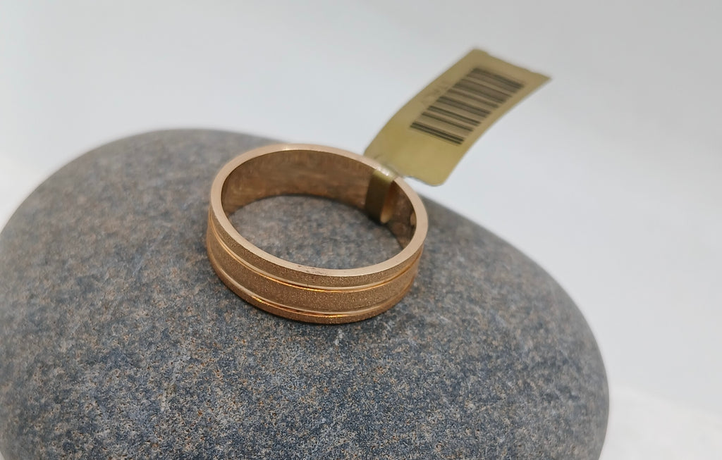 14k Alliance Ring - Classic Beauty