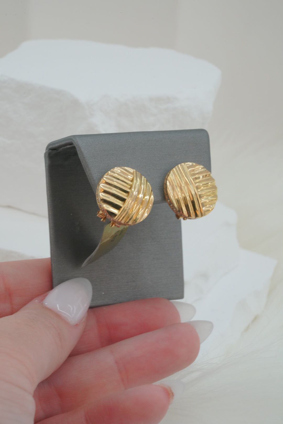 14k Earrings - Lined Circles