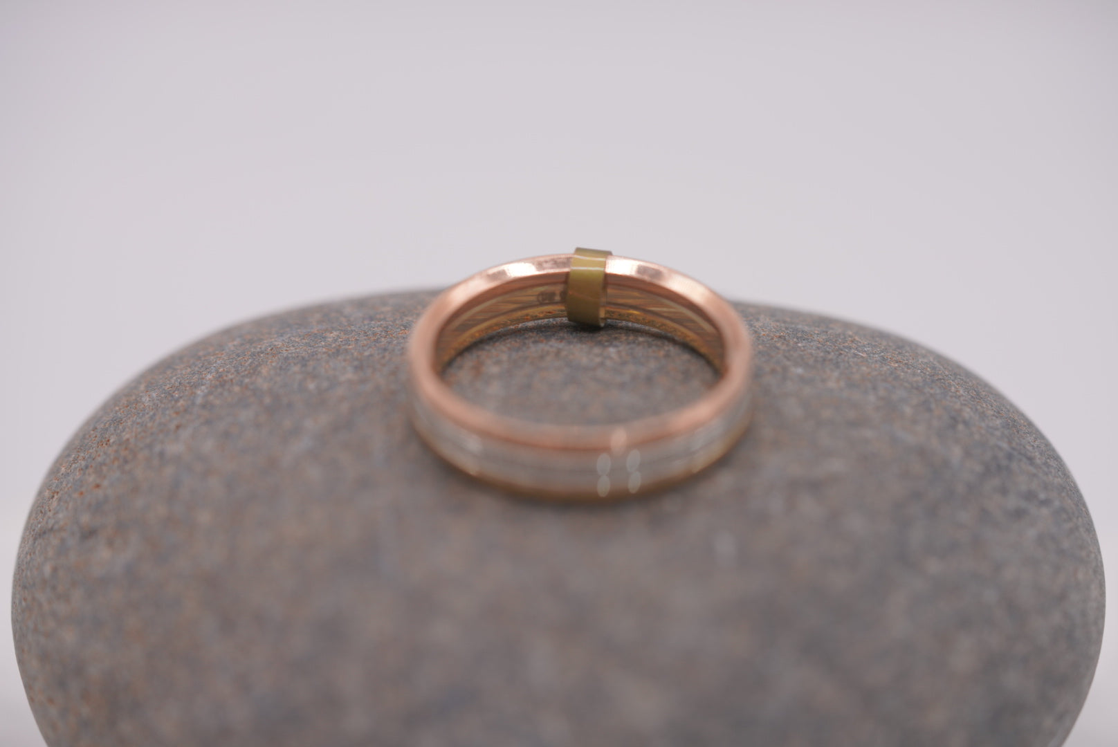 14k Alliance Ring - Tri Color Gold