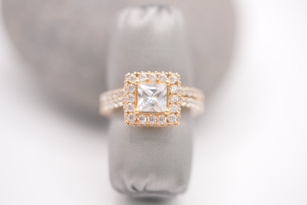 10k Engagement Rings - Duo Queen