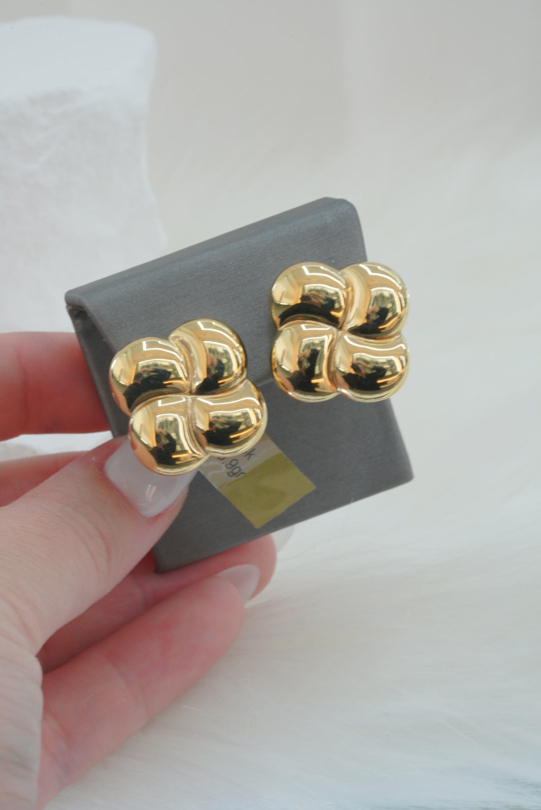 14k Earrings - Bold Puffy Flowers