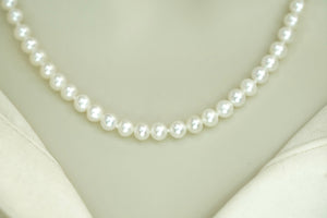 14k Pearls Necklace