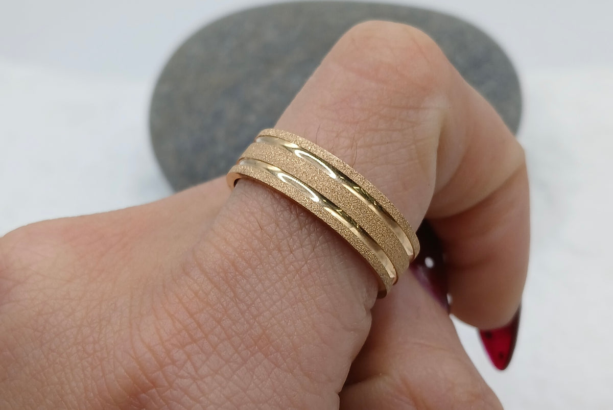 14k Alliance Ring - Classic Beauty