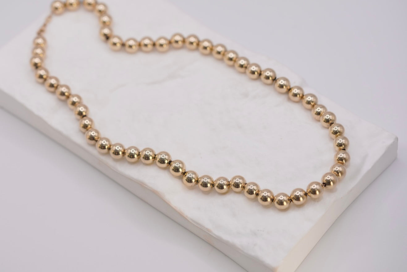 10k Necklace - Elegant Spheres